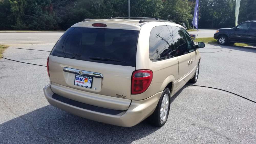 Chrysler Grand Voyager, Town & Country, Voyager 2001