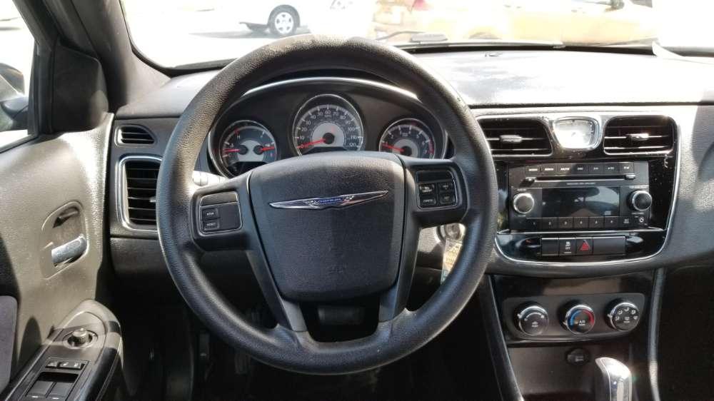 Chrysler 200 2012 Black