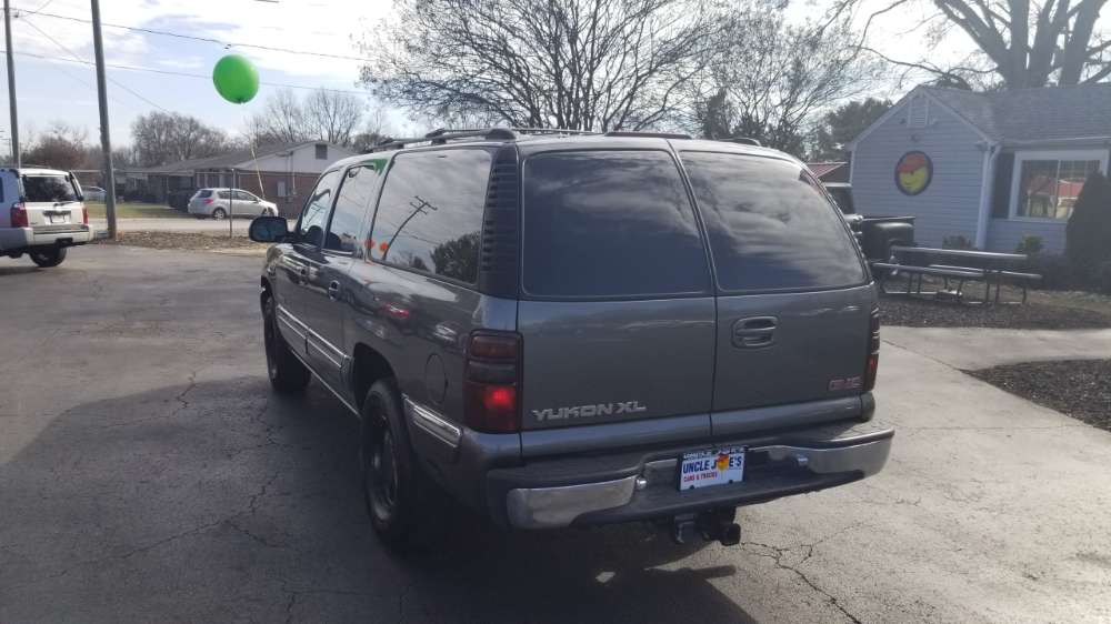 Chevrolet Yukon XL 2000 Gray