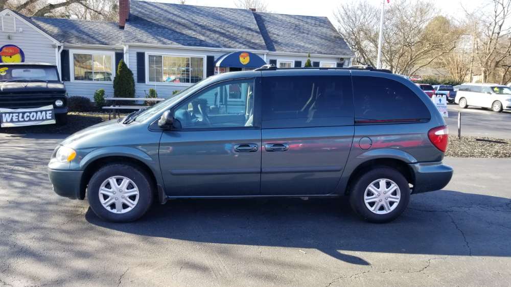Chrysler Town and Country 2005 Blue