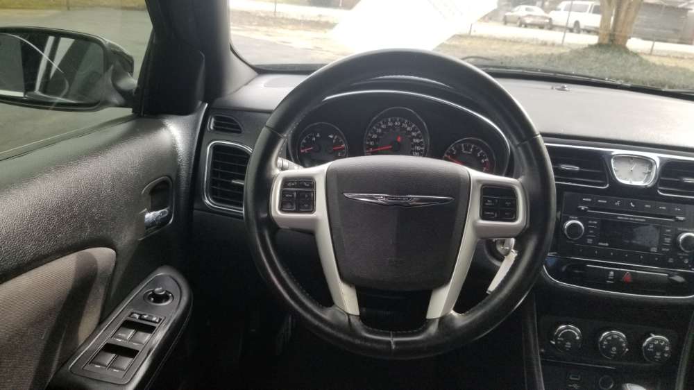 Chrysler 200 2014 Black