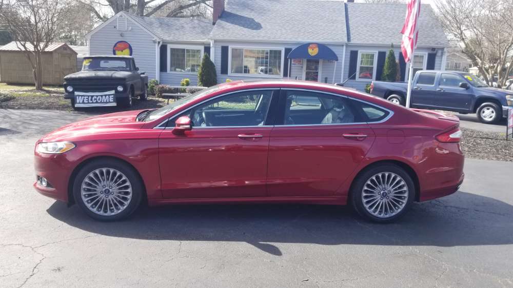 Ford Fusion 2014 Maroon