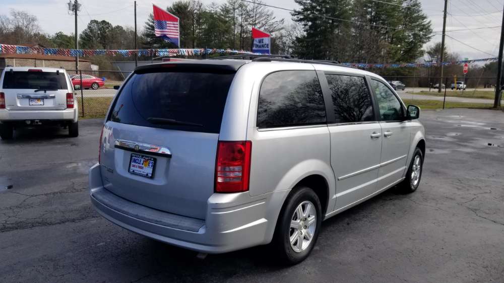 Chrysler Town & Country 2008 Uncle Joe