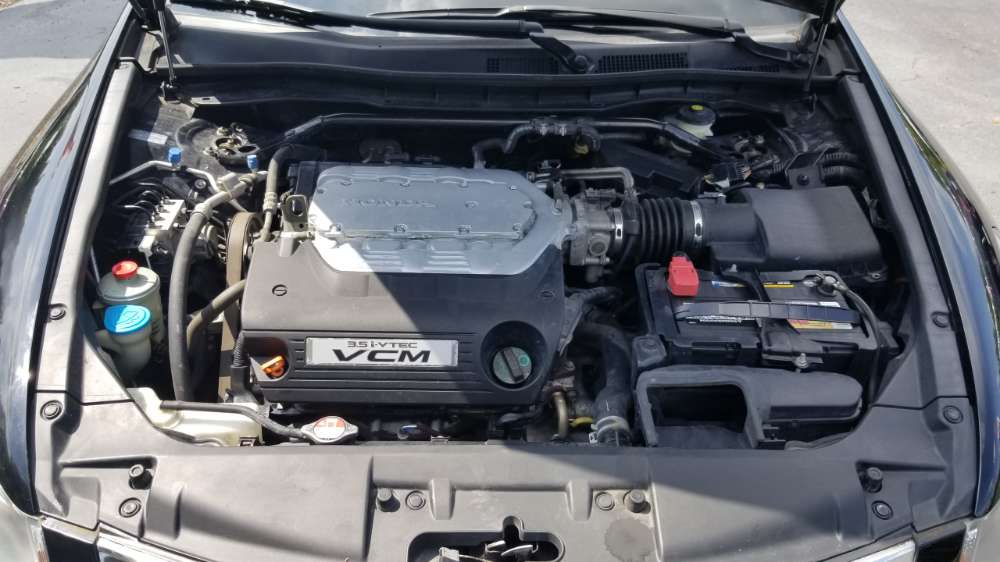 Honda Accord 2010 Black