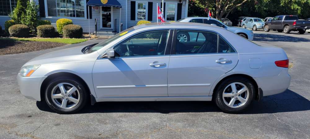Honda Accord 2005 Silver
