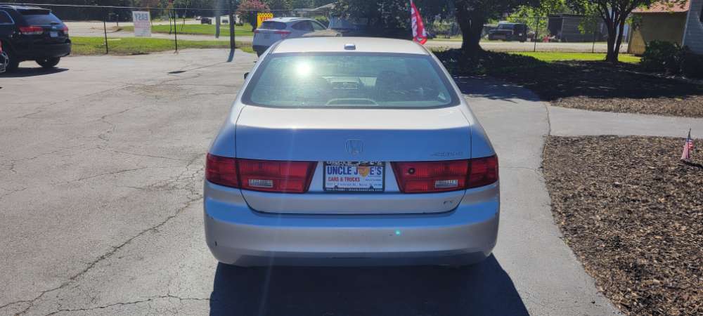 Honda Accord 2005 Silver