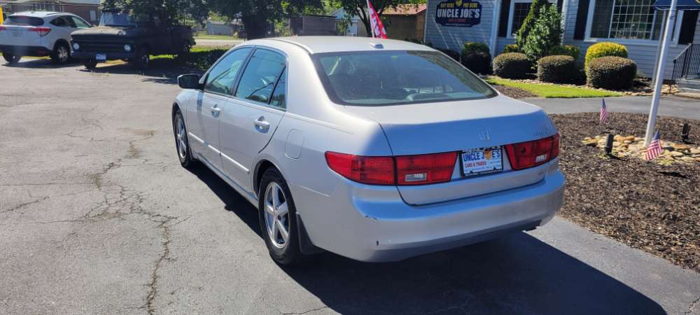 Honda Accord 2005 Silver