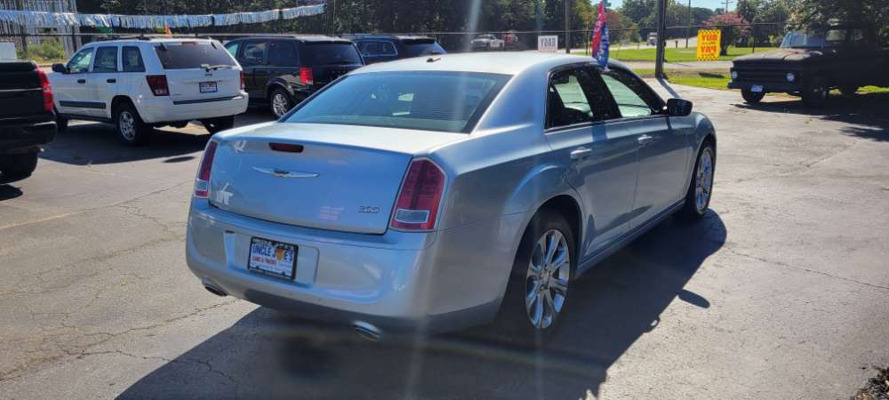 Chrysler 300C 2013 Blue