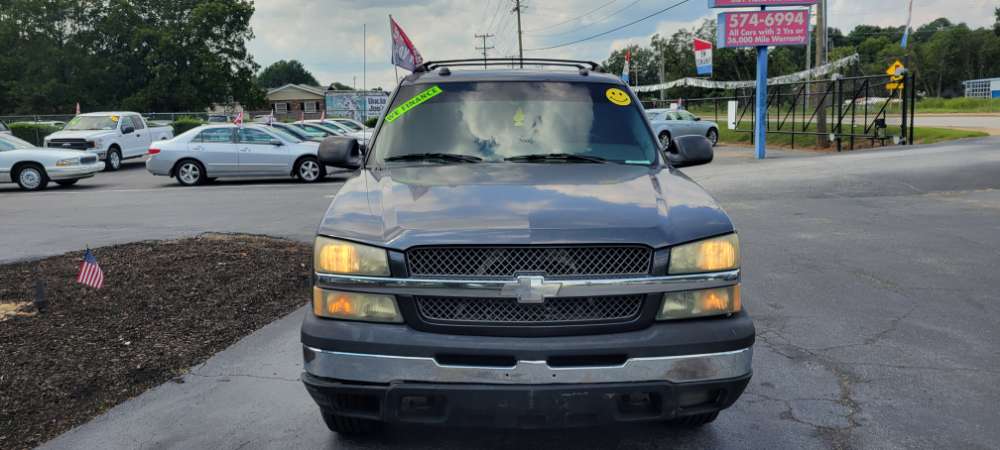 Chevrolet Avalanche 2004 Gray