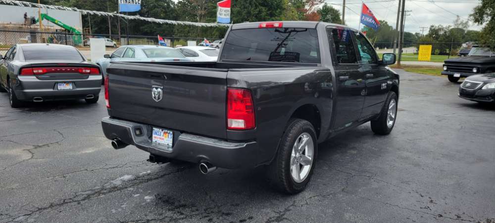 Dodge Ram 1500 2015 Gray