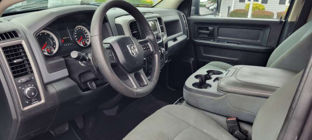 Dodge Ram 1500 2015 Gray