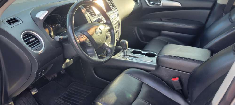 Nissan Pathfinder 2019 Silver