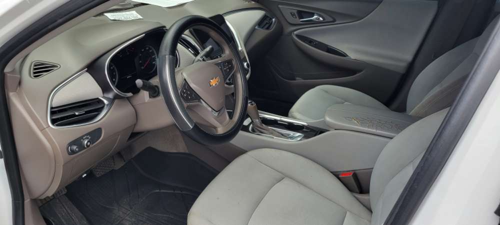 Chevrolet Malibu 2020 White