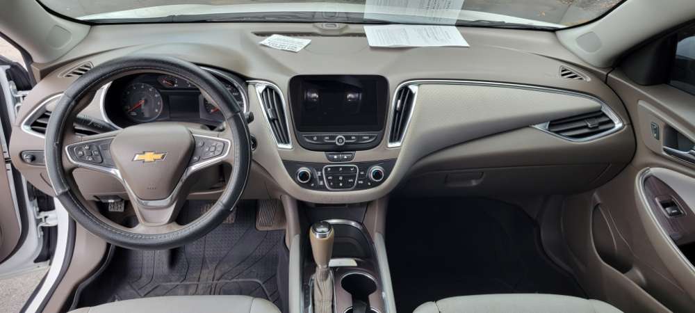 Chevrolet Malibu 2020 White