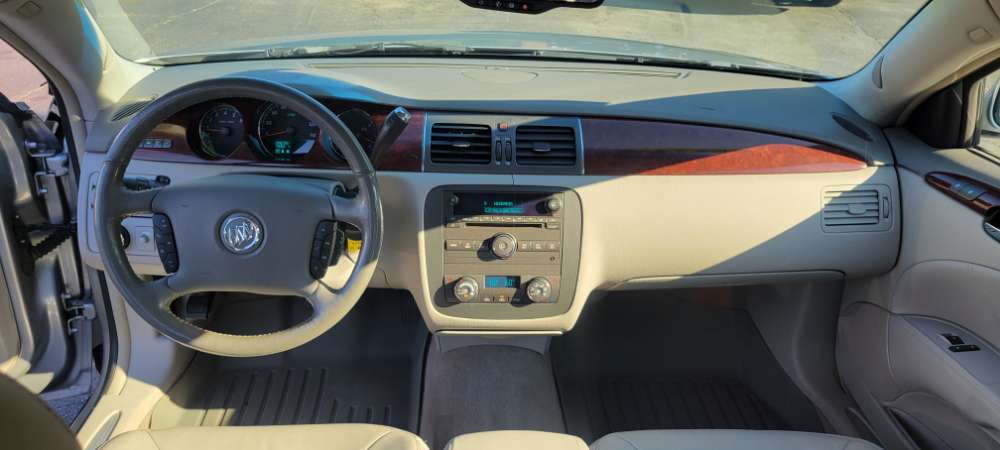 Buick Lucerne 2007 Silver