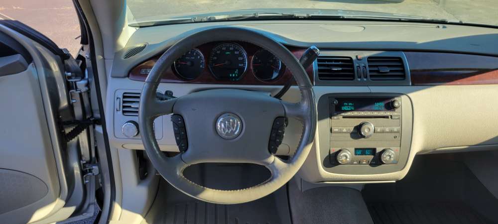 Buick Lucerne 2007 Silver