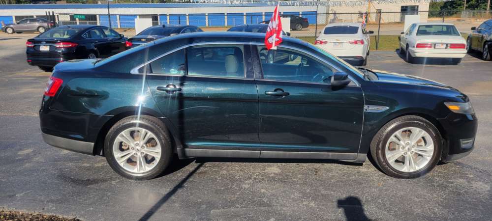 Ford Taurus 2014 Green