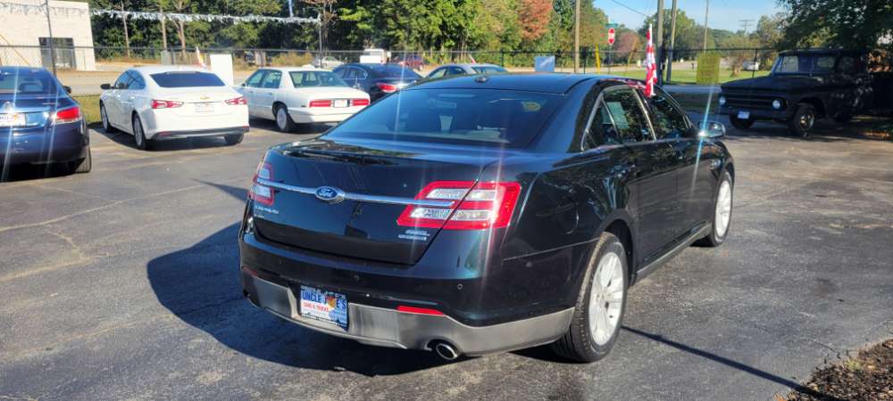 Ford Taurus 2014 Green