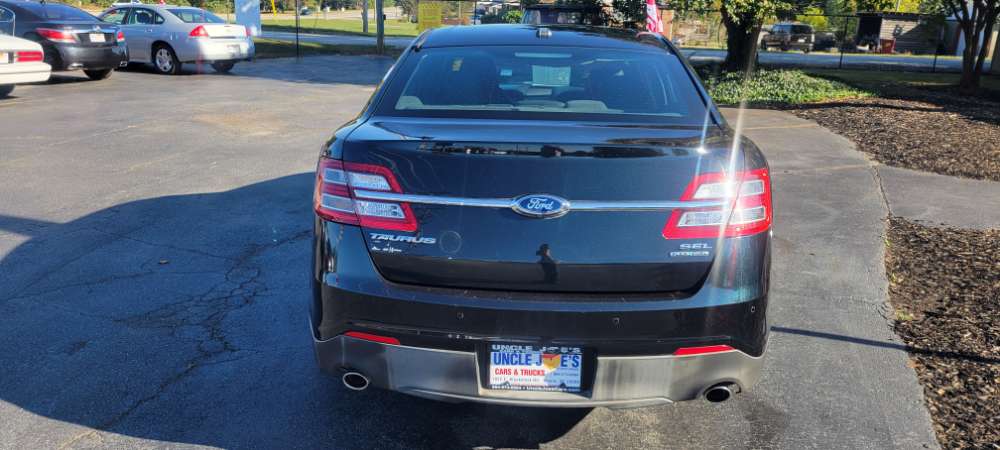 Ford Taurus 2014 Green