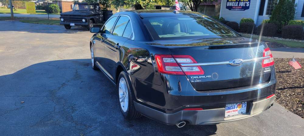 Ford Taurus 2014 Green
