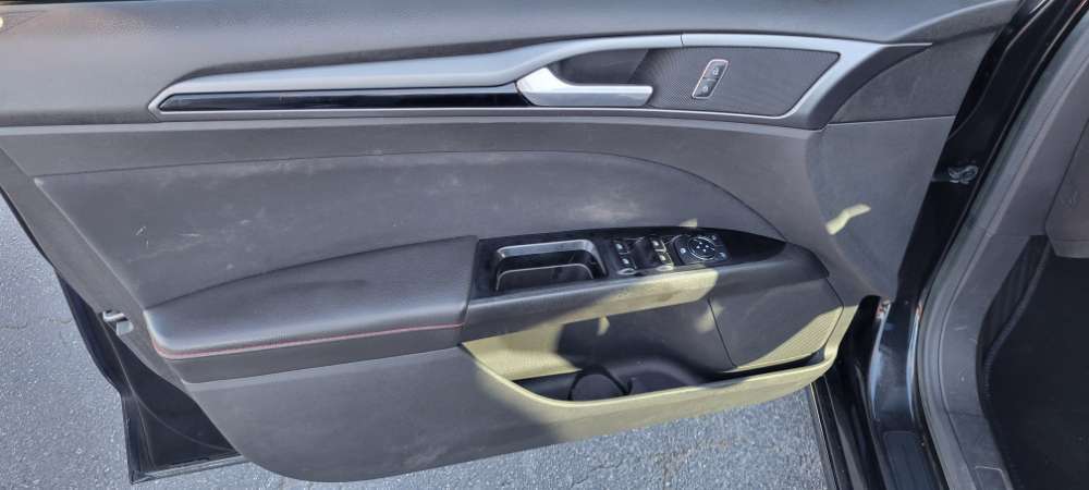 Ford Fusion 2015 Black