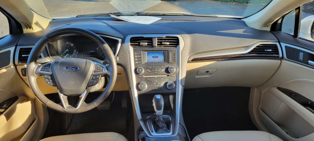 Ford Fusion 2015 White