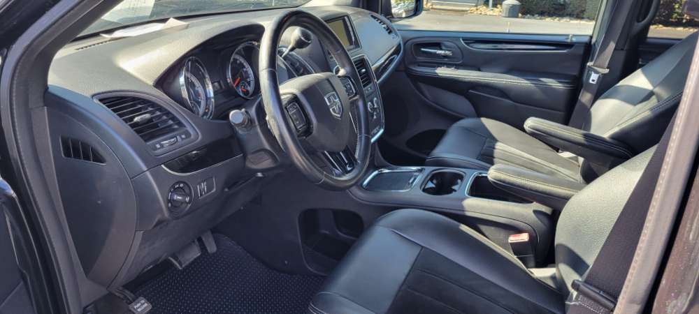 Dodge Grand Caravan 2016 Black