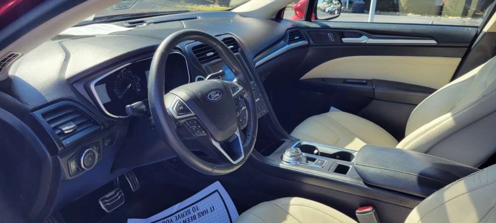 Ford Fusion 2017 Red