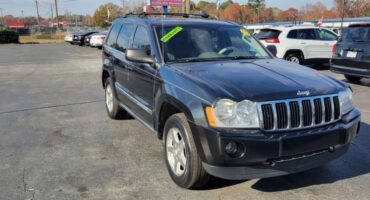 Mercedes-Benz Grand Cherokee 2005 Black