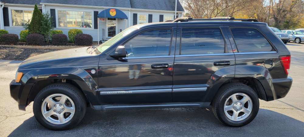 Mercedes-Benz Grand Cherokee 2005 Black
