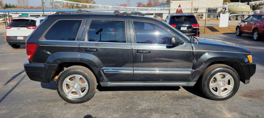 Mercedes-Benz Grand Cherokee 2005 Black