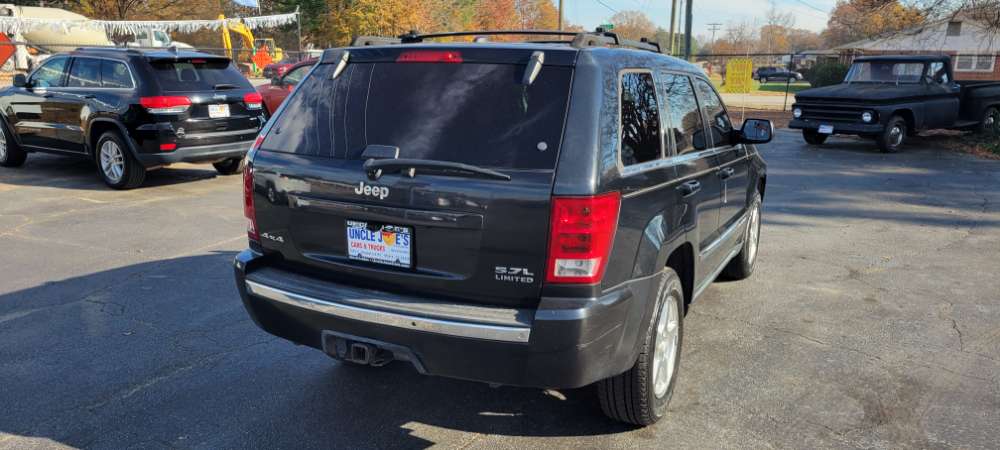Mercedes-Benz Grand Cherokee 2005 Black