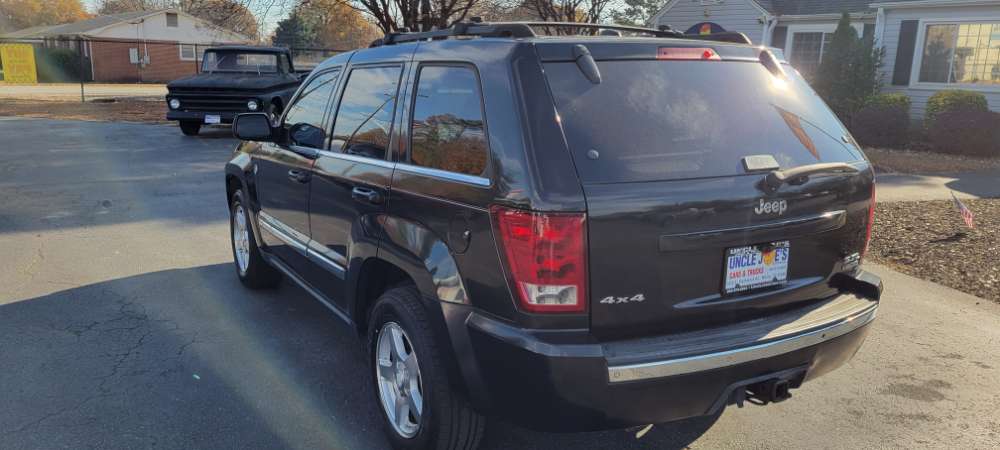 Mercedes-Benz Grand Cherokee 2005 Black