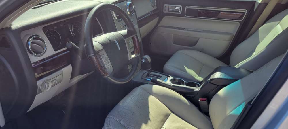 Lincoln Zephyr 2006 Silver