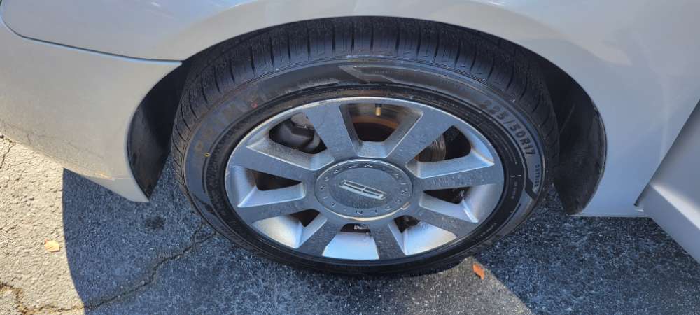 Lincoln Zephyr 2006 Silver