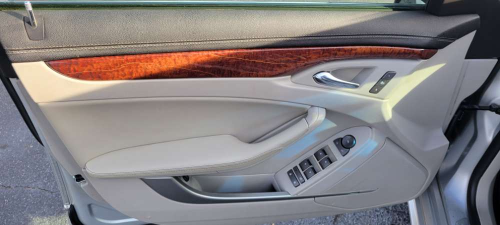 Cadillac CTS 2010 Silver