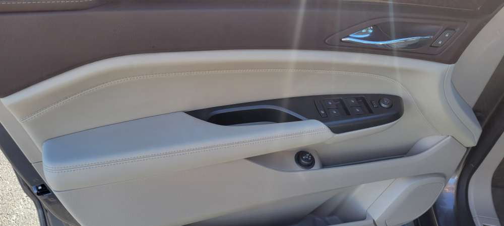 Cadillac SRX 2012 Silver