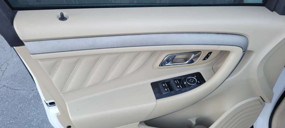 Ford Taurus 2014 White