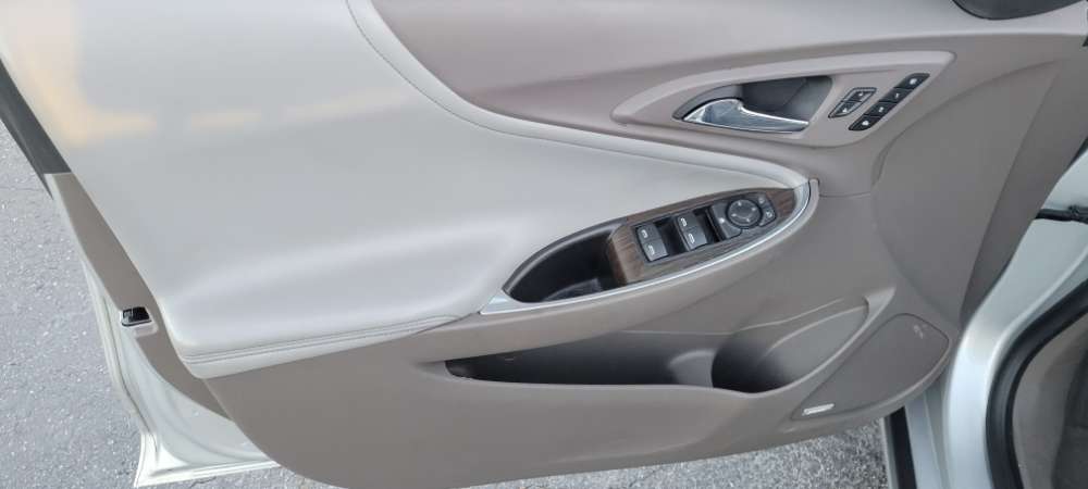 Chevrolet Malibu 2017 Silver