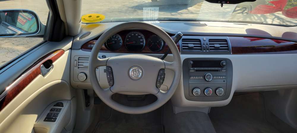 Buick Lucerne 2007 Silver