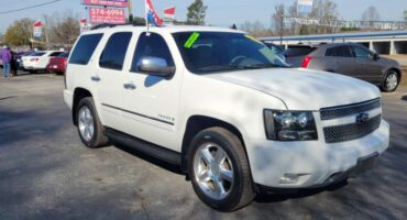 Chevrolet Tahoe 2009 White