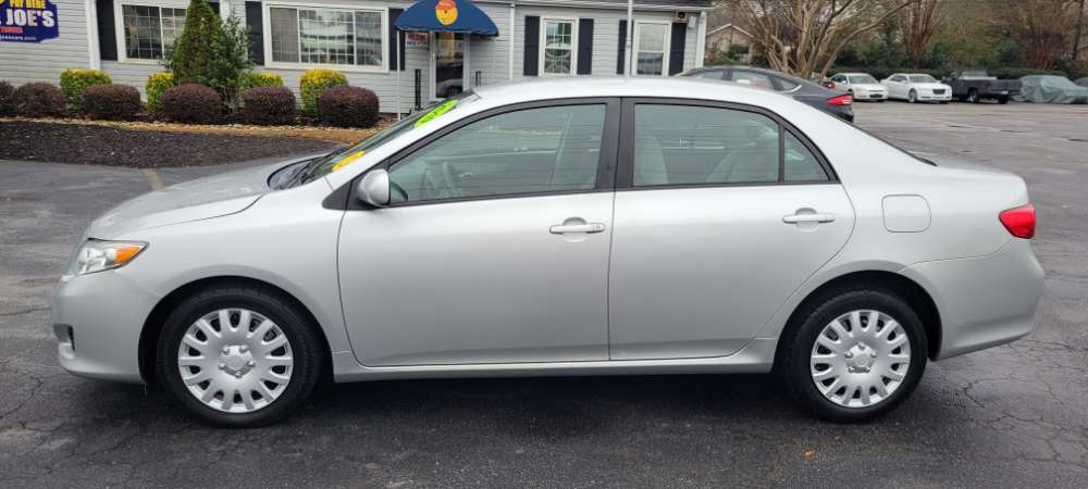 Toyota Corolla 2010 Silver