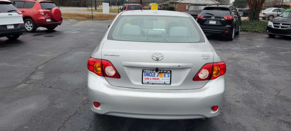 Toyota Corolla 2010 Silver