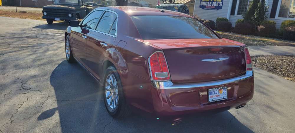 Chrysler 300, 300C 2012 Red