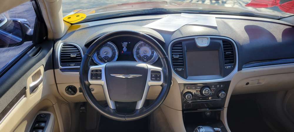 Chrysler 300, 300C 2012 Red