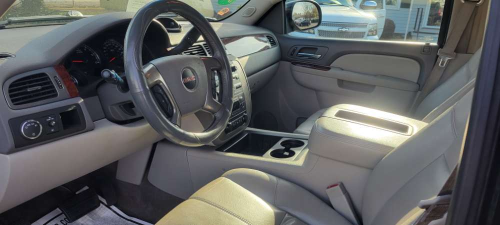 GMC Yukon 2013 Black