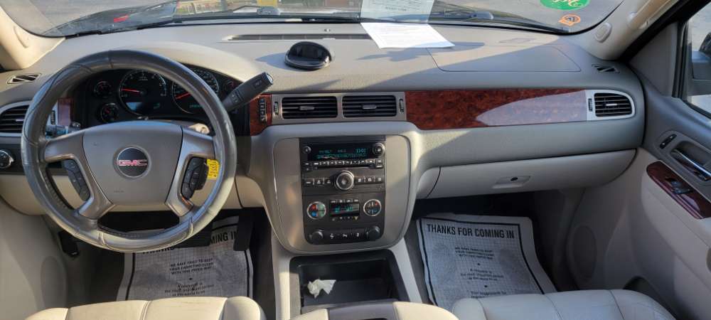 GMC Yukon 2013 Black