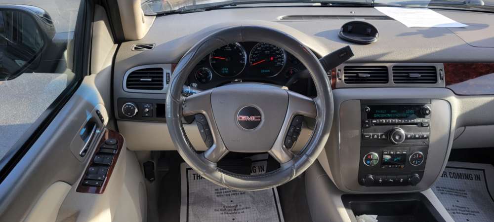 GMC Yukon 2013 Black