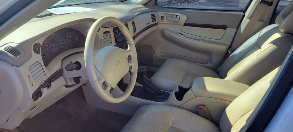 Chevrolet Impala 2005 White
