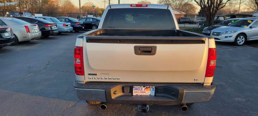 Chevrolet Silverado 2011 Silver